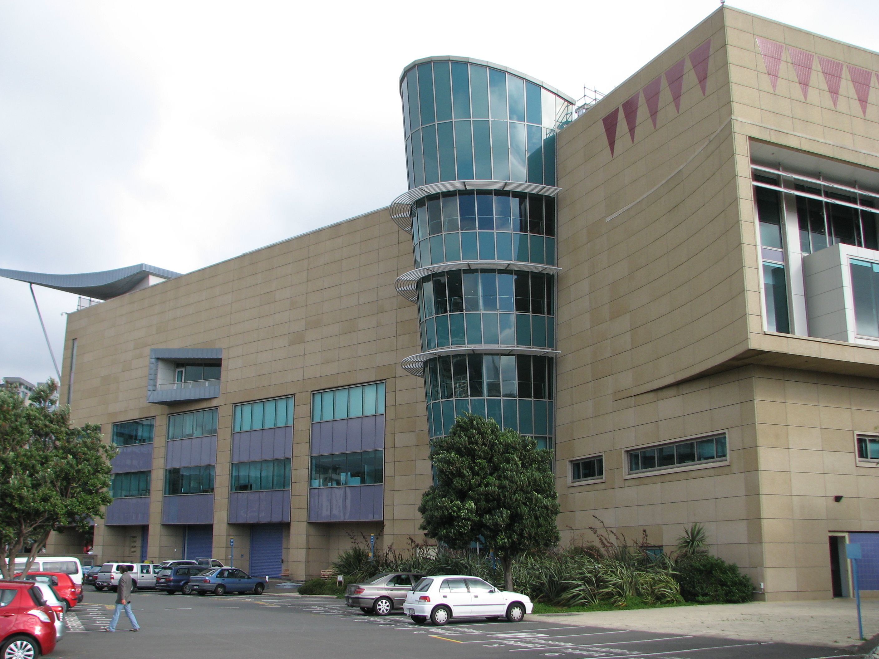 Te Papa east face